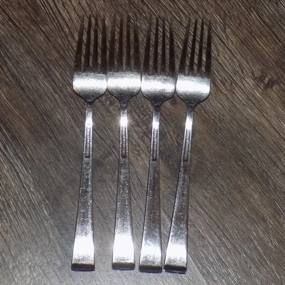 Pfaltzgraff Dinner Forks Set of 4 Stainless Steel Tapered Handle
